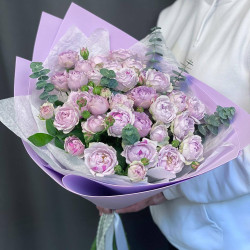 Букет из 15 фиолетовых пионовидных роз